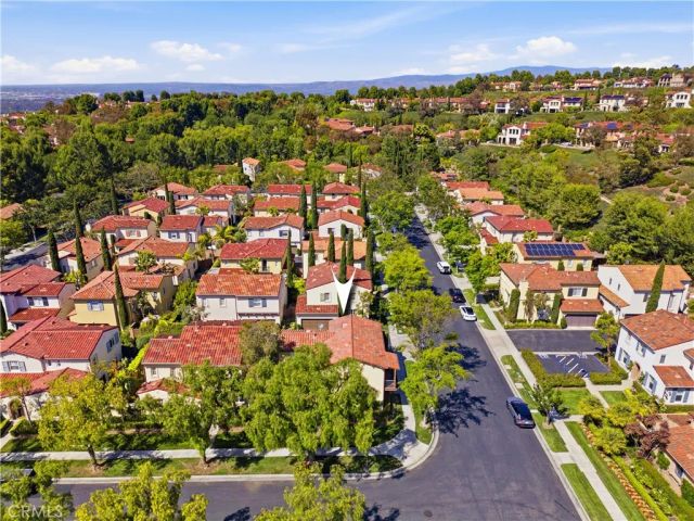 33 Bower Tree, Irvine, CA 92603
