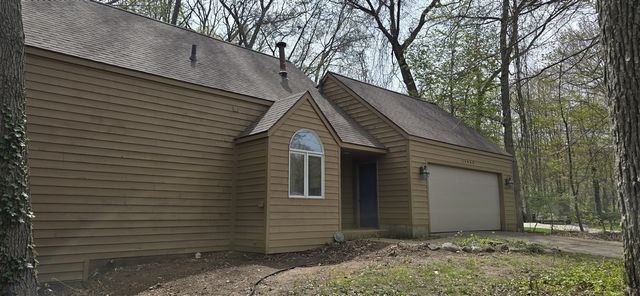 15460 Kelly Street, Spring Lake, MI 49456