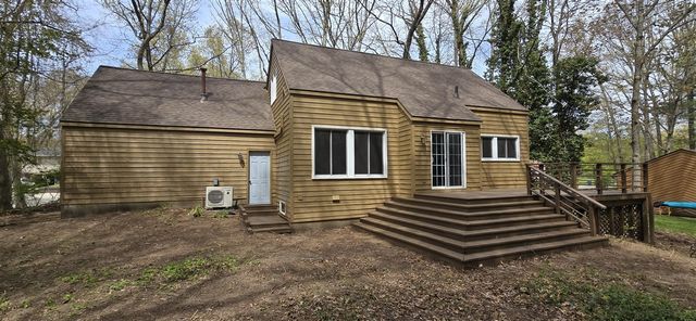 15460 Kelly Street, Spring Lake, MI 49456