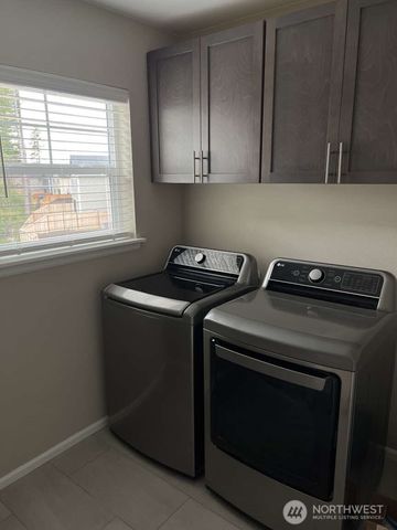 12852 176th St Court E, Puyallup, WA 98374