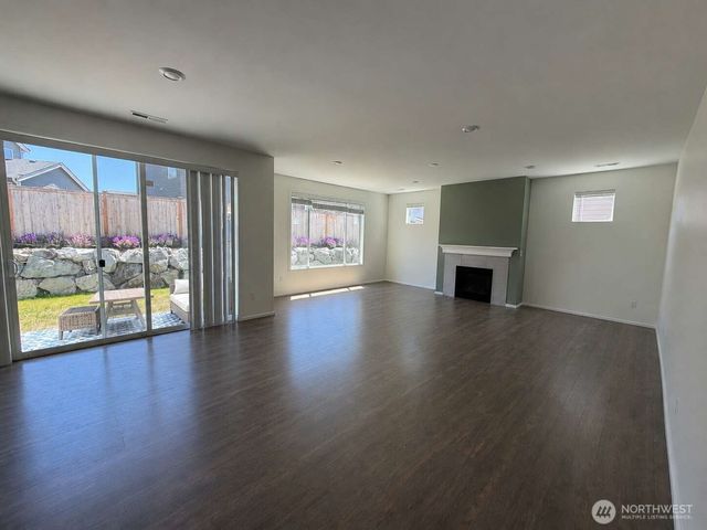 12852 176th St Court E, Puyallup, WA 98374