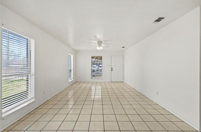 5169 E Rim Road, Dallas, TX 75211