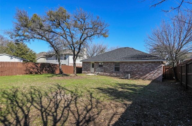 5169 E Rim Road, Dallas, TX 75211
