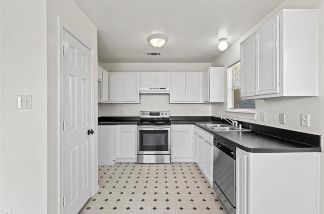 5169 E Rim Road, Dallas, TX 75211