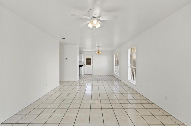 5169 E Rim Road, Dallas, TX 75211