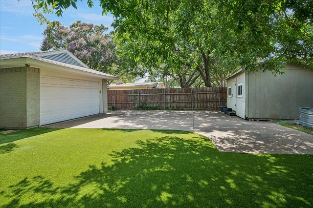 3305 Dothan Lane, Dallas, TX 75229