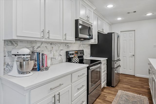 3305 Dothan Lane, Dallas, TX 75229