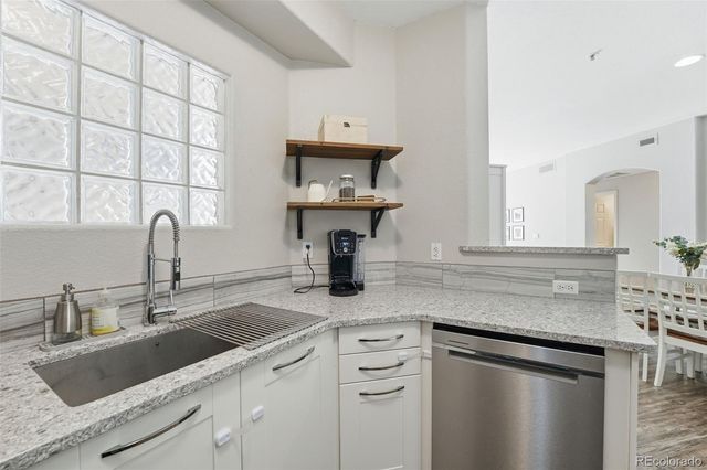 1672 W Canal Circle 411, Littleton, CO 80120