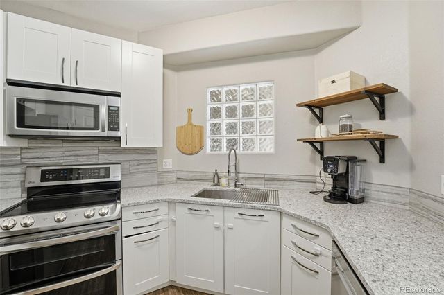 1672 W Canal Circle 411, Littleton, CO 80120