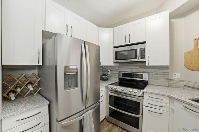 1672 W Canal Circle 411, Littleton, CO 80120