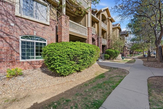 1672 W Canal Circle 411, Littleton, CO 80120