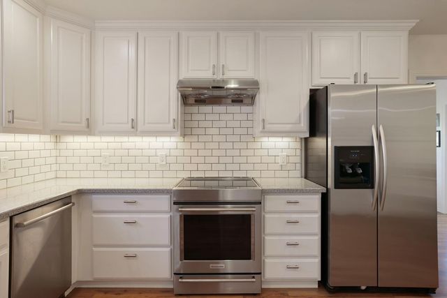 30112 Hall Rd, Escalon, CA 95320