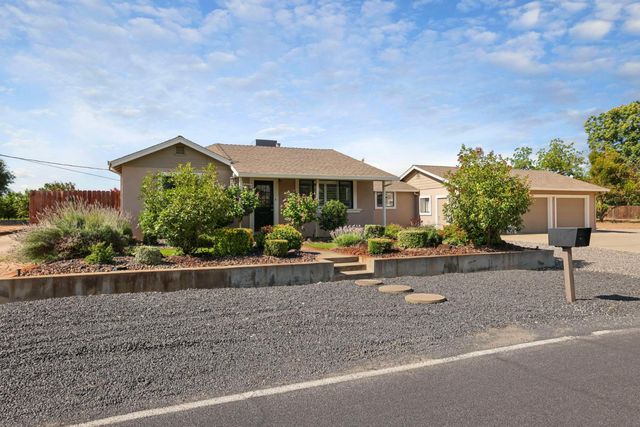 30112 Hall Rd, Escalon, CA 95320