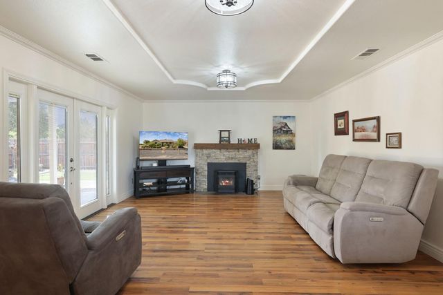 30112 Hall Rd, Escalon, CA 95320
