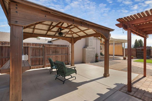 30112 Hall Rd, Escalon, CA 95320