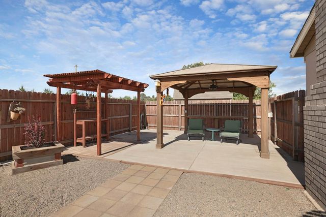 30112 Hall Rd, Escalon, CA 95320