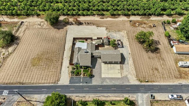 30112 Hall Rd, Escalon, CA 95320