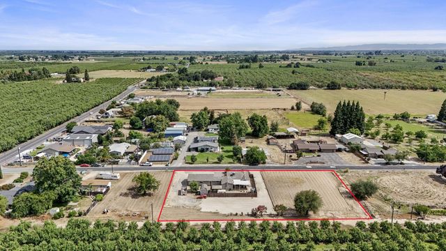30112 Hall Rd, Escalon, CA 95320