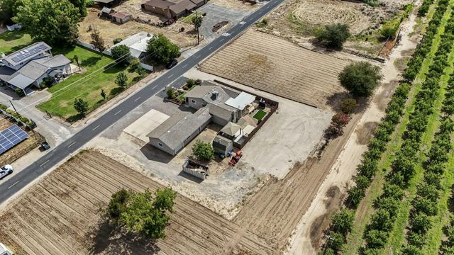 30112 Hall Rd, Escalon, CA 95320