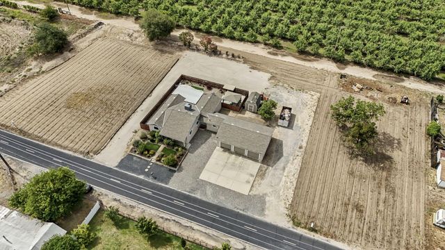 30112 Hall Rd, Escalon, CA 95320