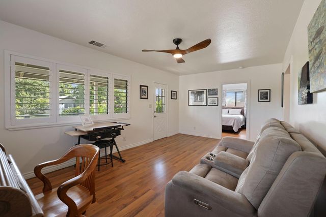 30112 Hall Rd, Escalon, CA 95320