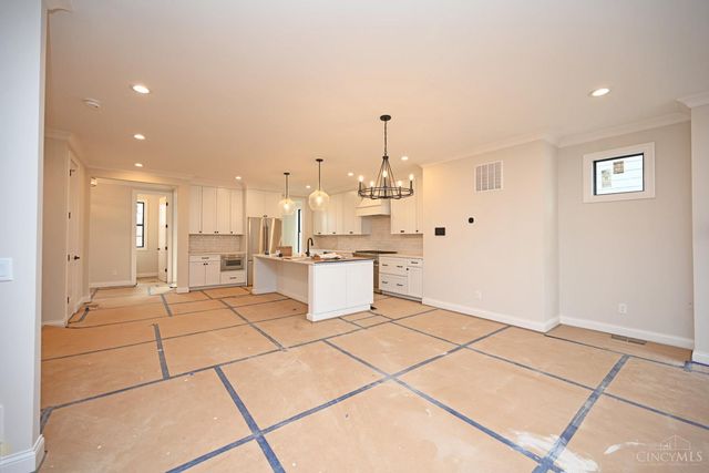 7412 Orchard Street, Columbia Twp, OH 45227