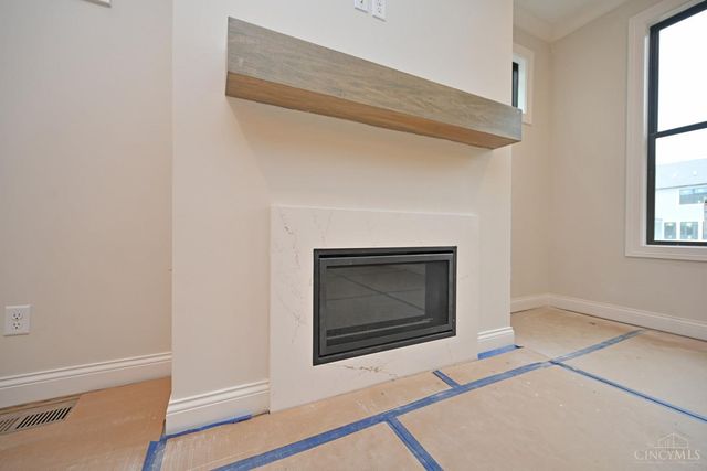 7412 Orchard Street, Columbia Twp, OH 45227