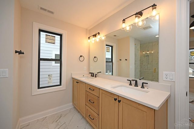 7412 Orchard Street, Columbia Twp, OH 45227