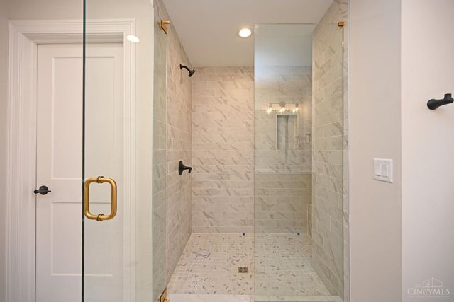 7412 Orchard Street, Columbia Twp, OH 45227