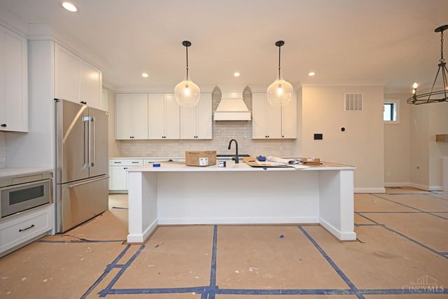 7412 Orchard Street, Columbia Twp, OH 45227