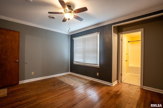 301 N 12TH Street, Herrin, IL 62948