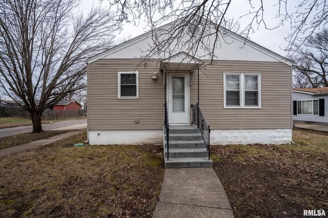 301 N 12TH Street, Herrin, IL 62948
