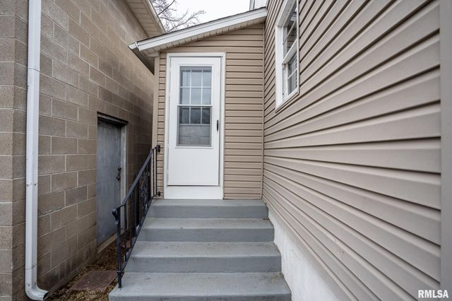 301 N 12TH Street, Herrin, IL 62948