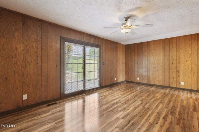 233 Lucy Road, Kingsport, TN 37660