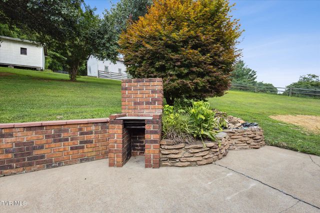 233 Lucy Road, Kingsport, TN 37660