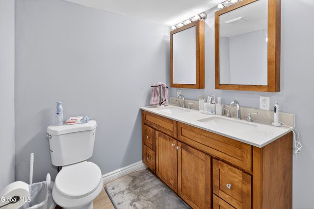17 Hudson Street, Waterford, NY 12188