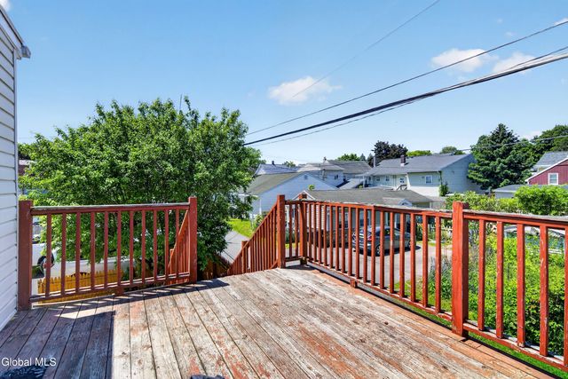 17 Hudson Street, Waterford, NY 12188