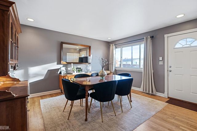 33515 Vista Way, Fraser, MI 48026