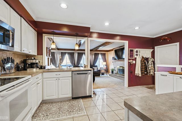 33515 Vista Way, Fraser, MI 48026