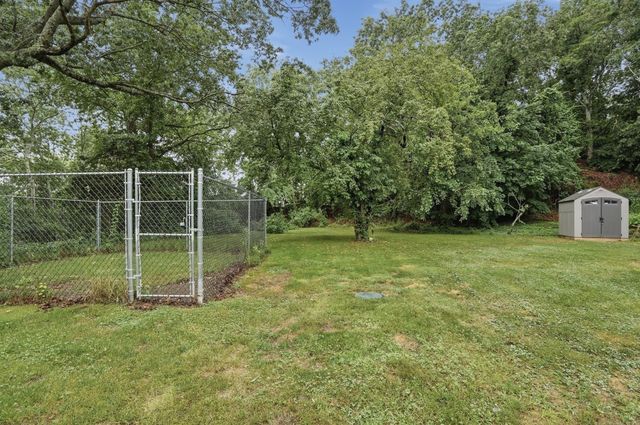 2 Columbus Rd, Plymouth, MA 02360