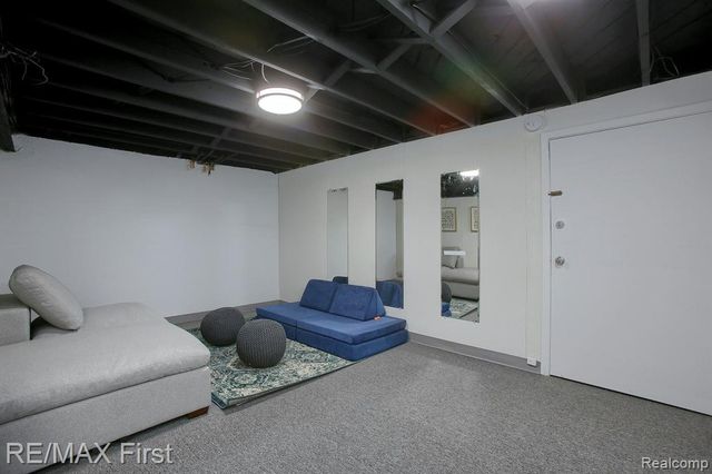 4817 Briarwood Avenue, Royal Oak, MI 48073