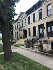 805 S Leavitt Street 2, Chicago, IL 60612
