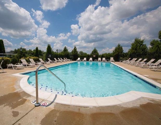 1172 Retriever Way, 108, Florence, KY 41042