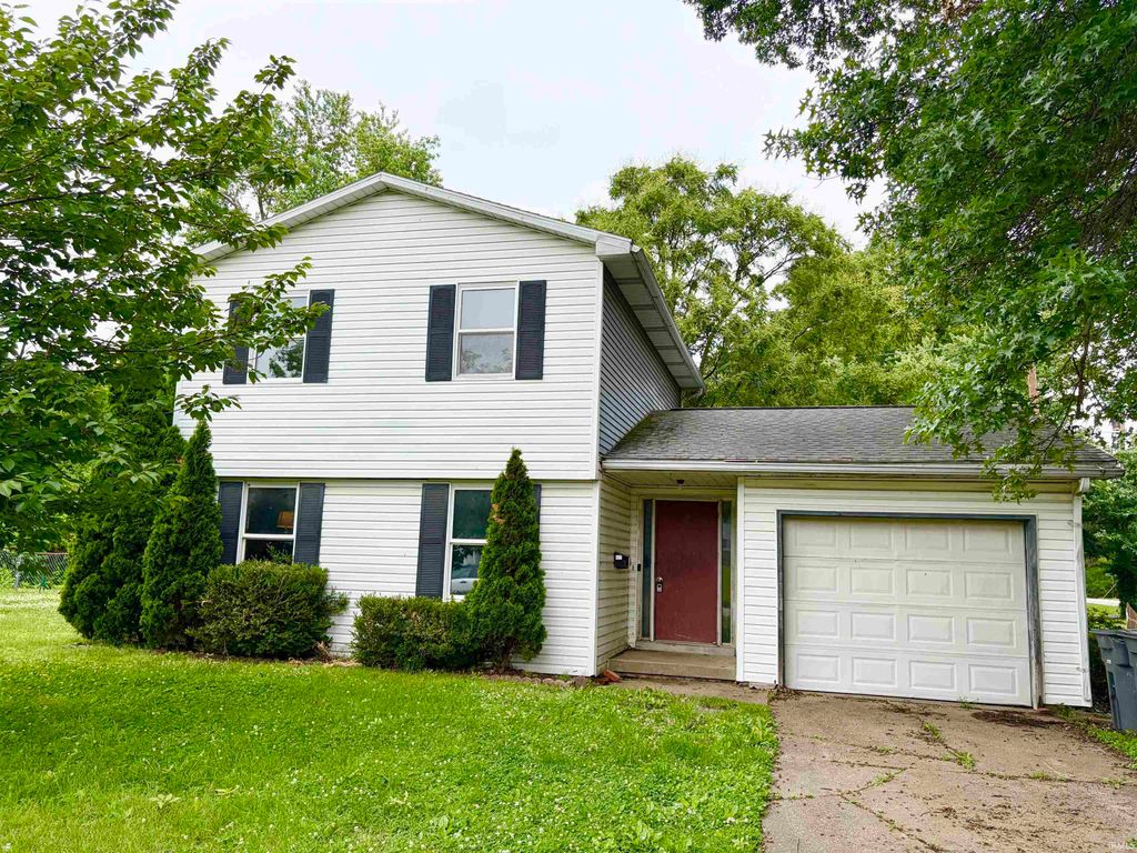 1924 Coker Avenue, Evansville, IN 47714