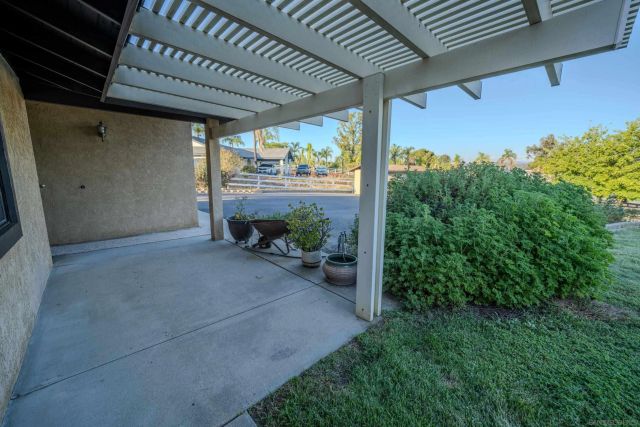 526 Brazos St, Ramona, CA 92065