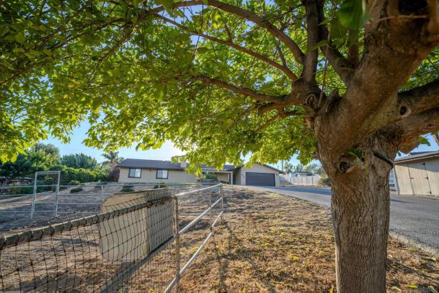 526 Brazos St, Ramona, CA 92065