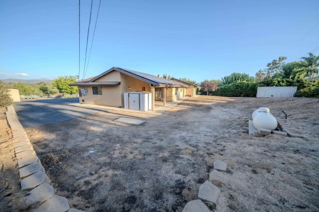 526 Brazos St, Ramona, CA 92065