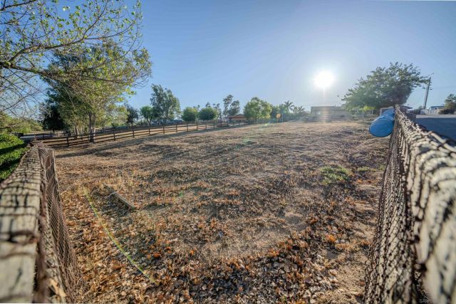 526 Brazos St, Ramona, CA 92065