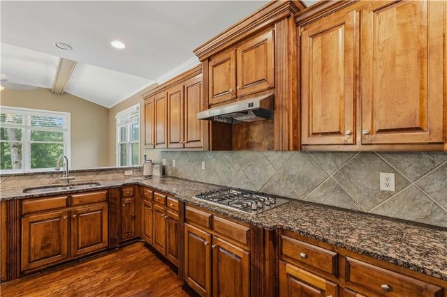 5605 Viewpoint Ct Court, Suwanee, GA 30024