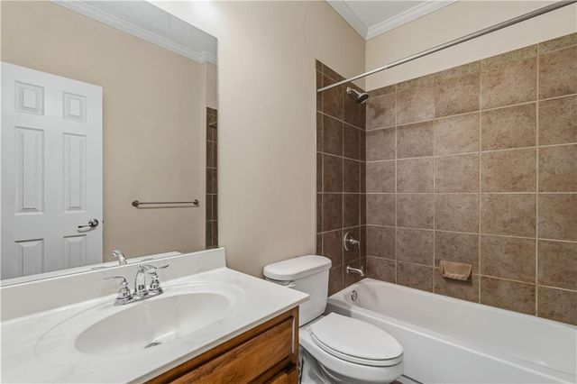5605 Viewpoint Ct Court, Suwanee, GA 30024